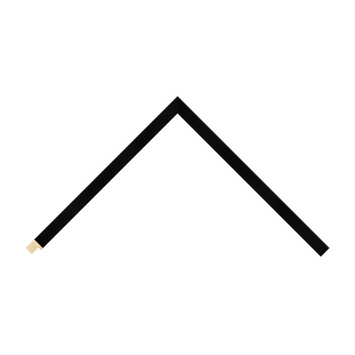 Black Wood (Closed Grain) moulding detail