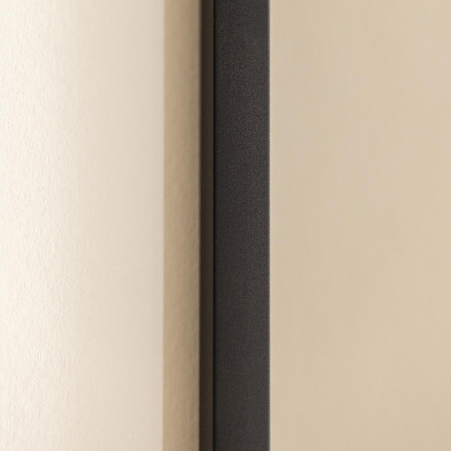 nielsen alpha matt black frame