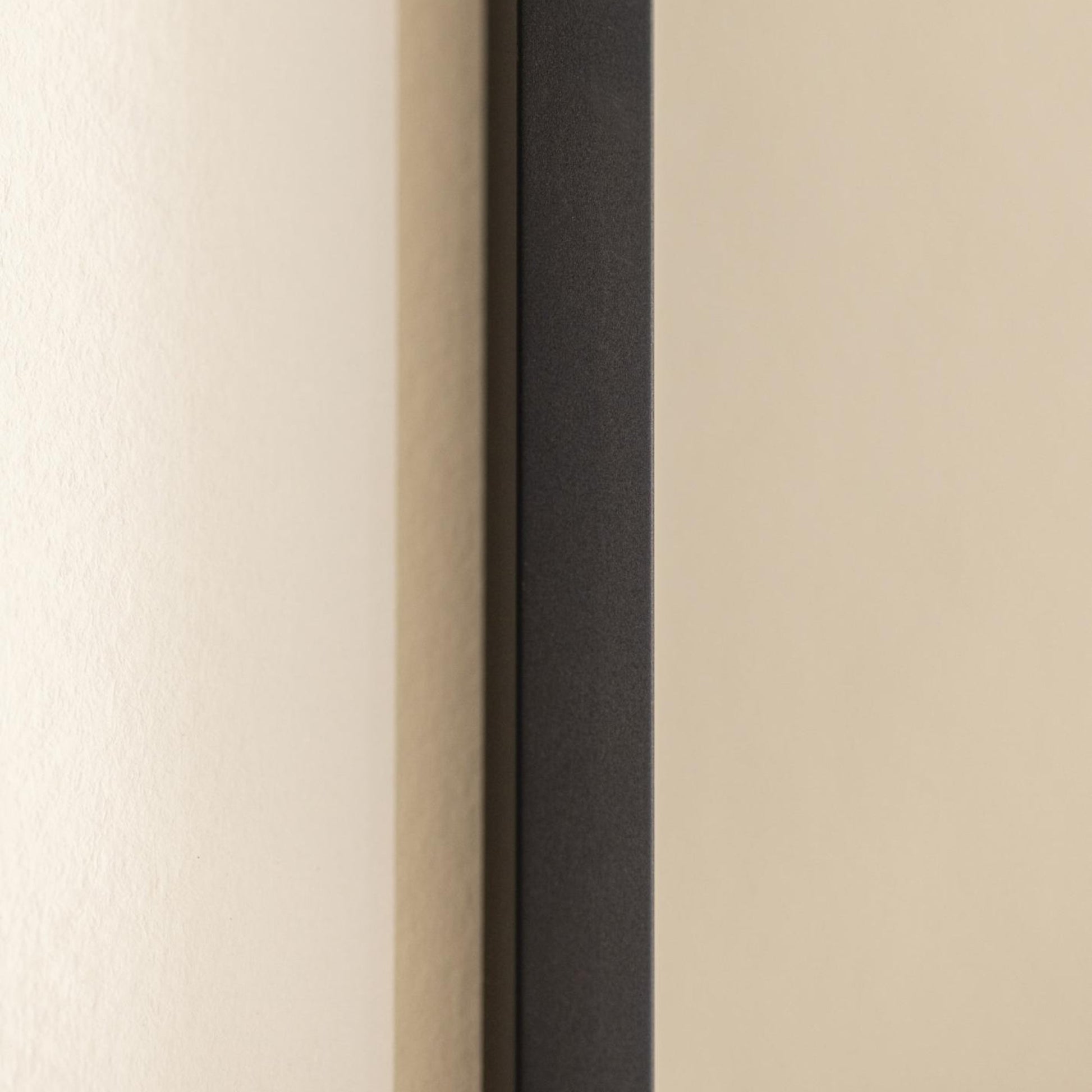 nielsen alpha matt black frame